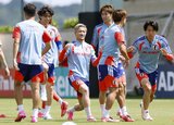 Football: Kamada leads Endo tributes as Japan look to surmount late blow